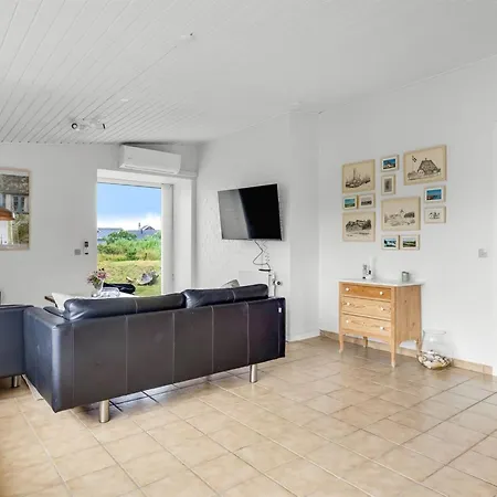 Kita - 500m From The Sea By Interhome Lakolk
