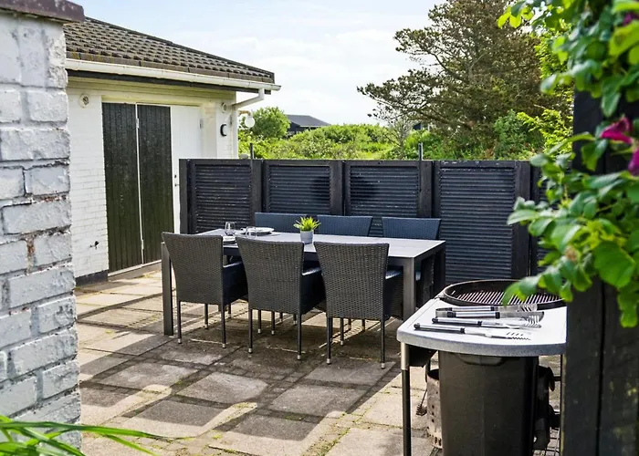 Kita - 500m From The Sea By Interhome *